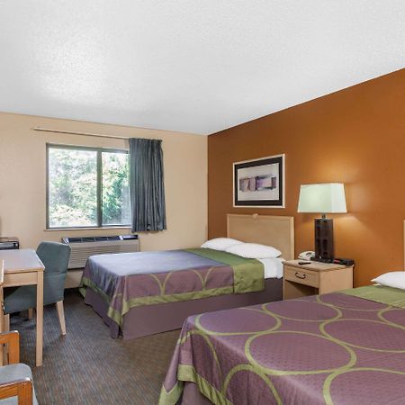 Hotel Super 8 By Wyndham Charlotte/Amusement Park Area Esterno foto
