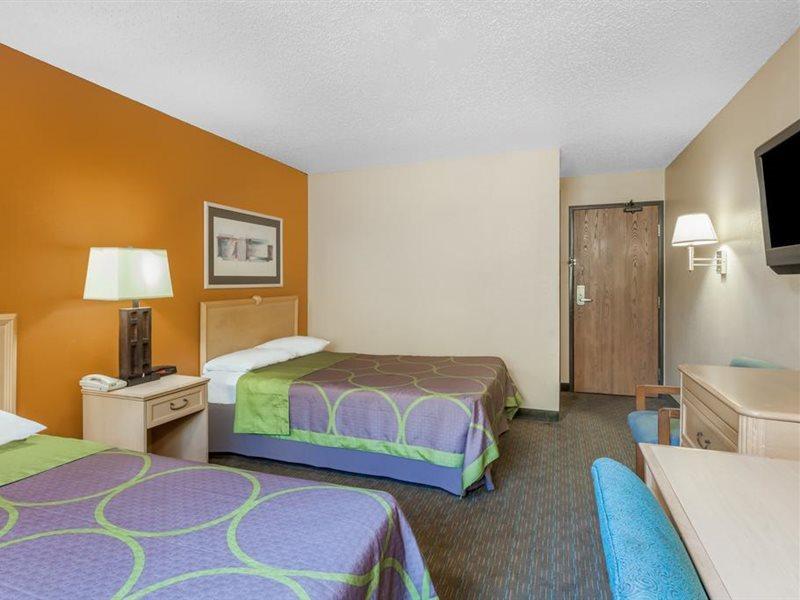 Hotel Super 8 By Wyndham Charlotte/Amusement Park Area Esterno foto