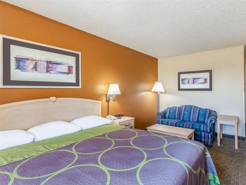 Hotel Super 8 By Wyndham Charlotte/Amusement Park Area Esterno foto
